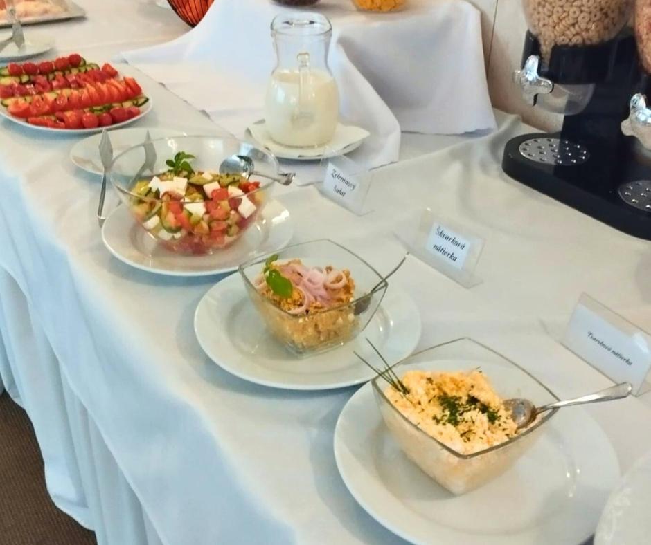 Hotel Limba Ctt Твордошин Екстер'єр фото