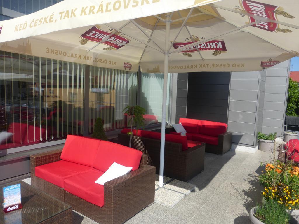 Hotel Limba Ctt Твордошин Екстер'єр фото